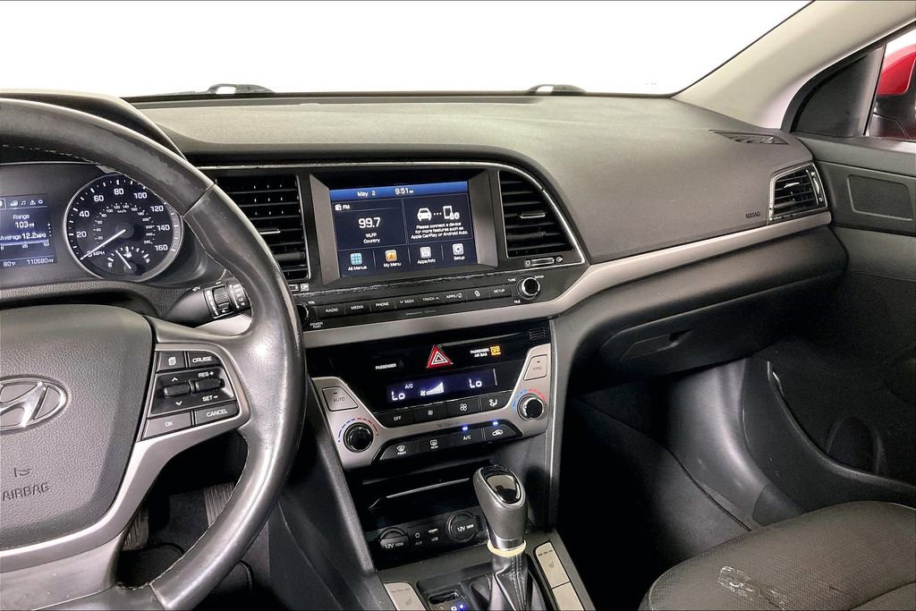 Used 2017 Hyundai Elantra Limited image 6