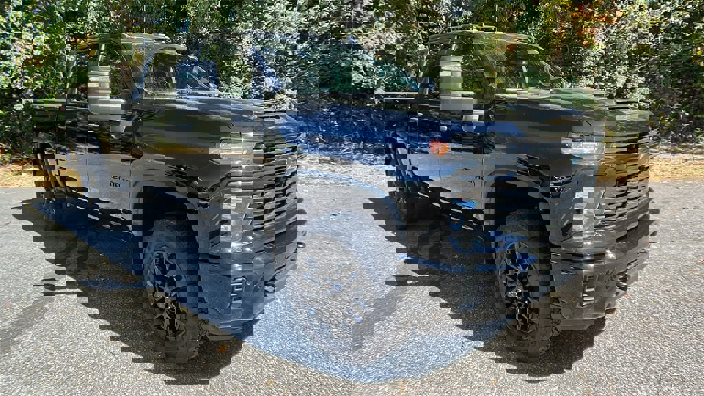 New 2025 Chevrolet Silverado 2500 Custom w/ Custom Value Package image 3