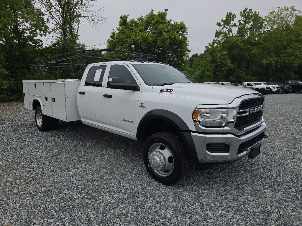 Used 2022 RAM 5500 Tradesman w/ Chrome Appearance Group AWD/4WD image 7
