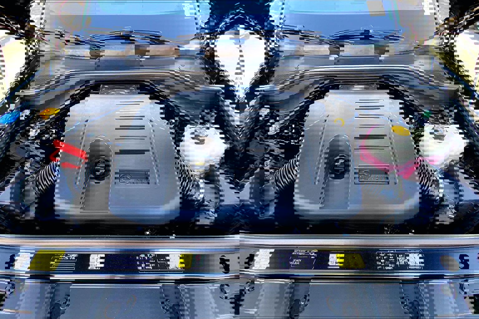 New 2026 Land Rover Range Rover SE image 14