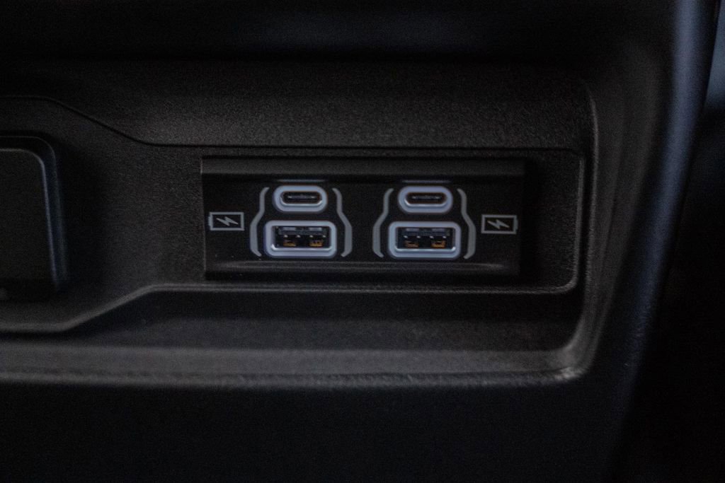 New 2025 Jeep Grand Cherokee Altitude image 31