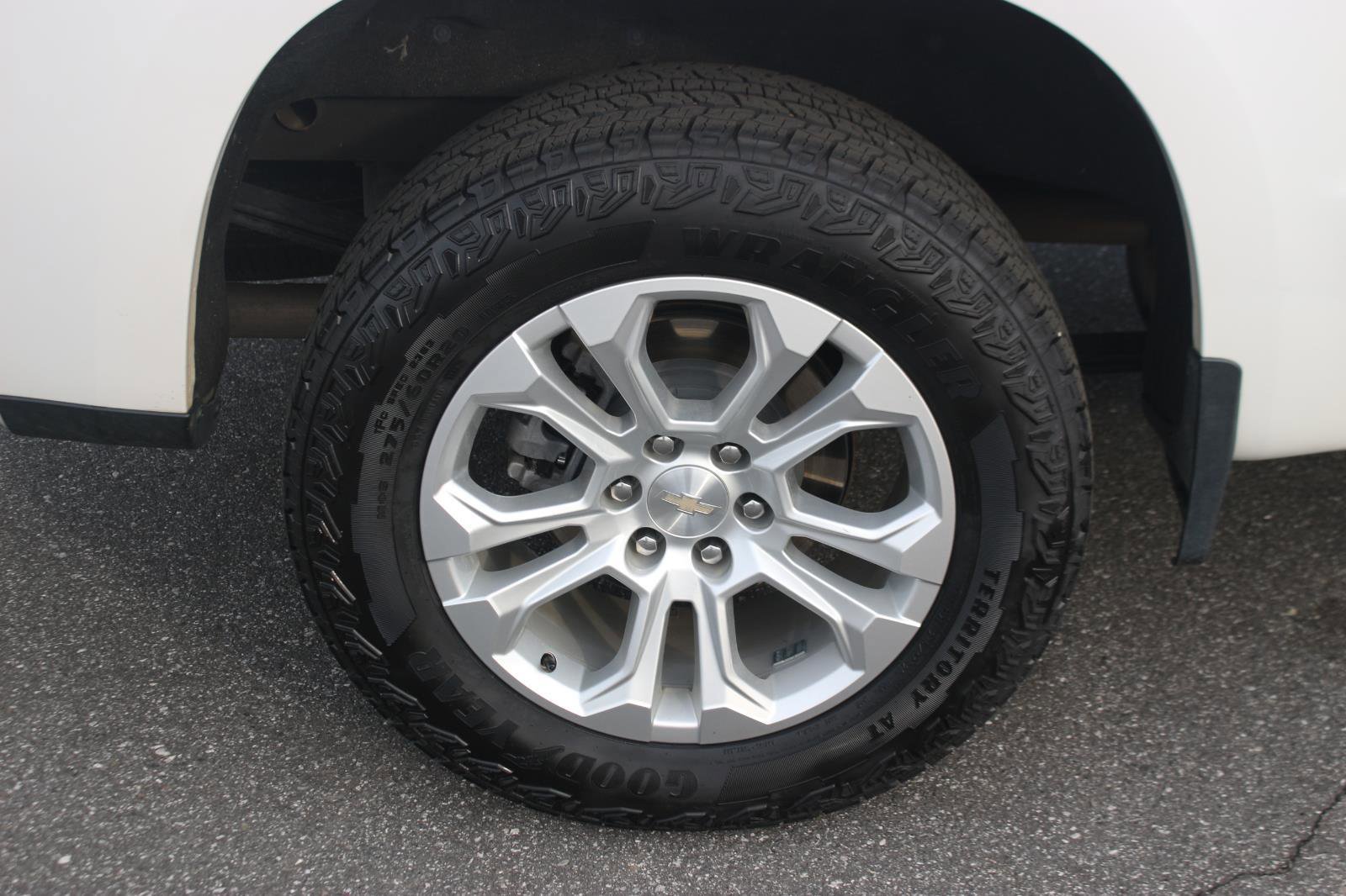 Used 2023 Chevrolet Silverado 1500 LTZ w/ LTZ Premium Package image 44