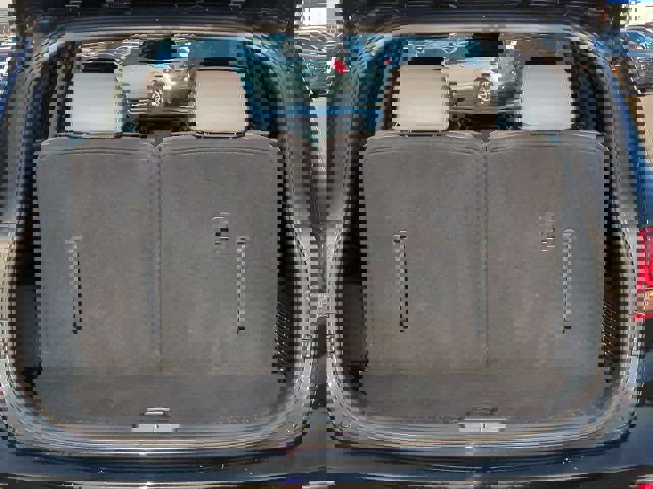 Used 2017 Hyundai Santa Fe Limited image 37