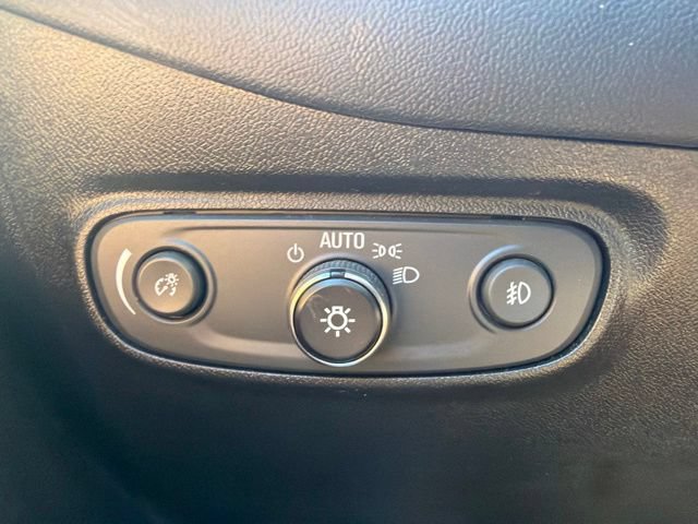 Used 2019 Chevrolet Equinox Premier FWD image 29