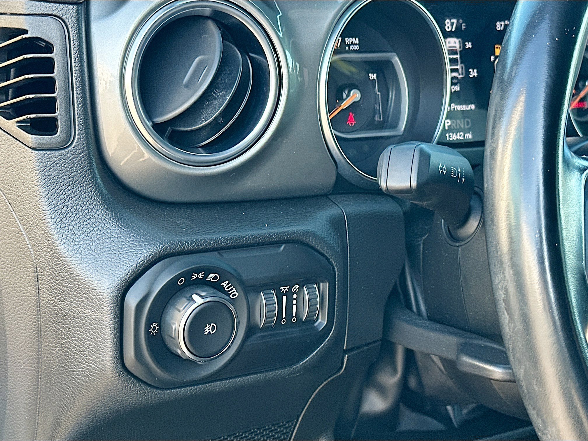 Used 2022 Jeep Wrangler Unlimited Sahara image 10