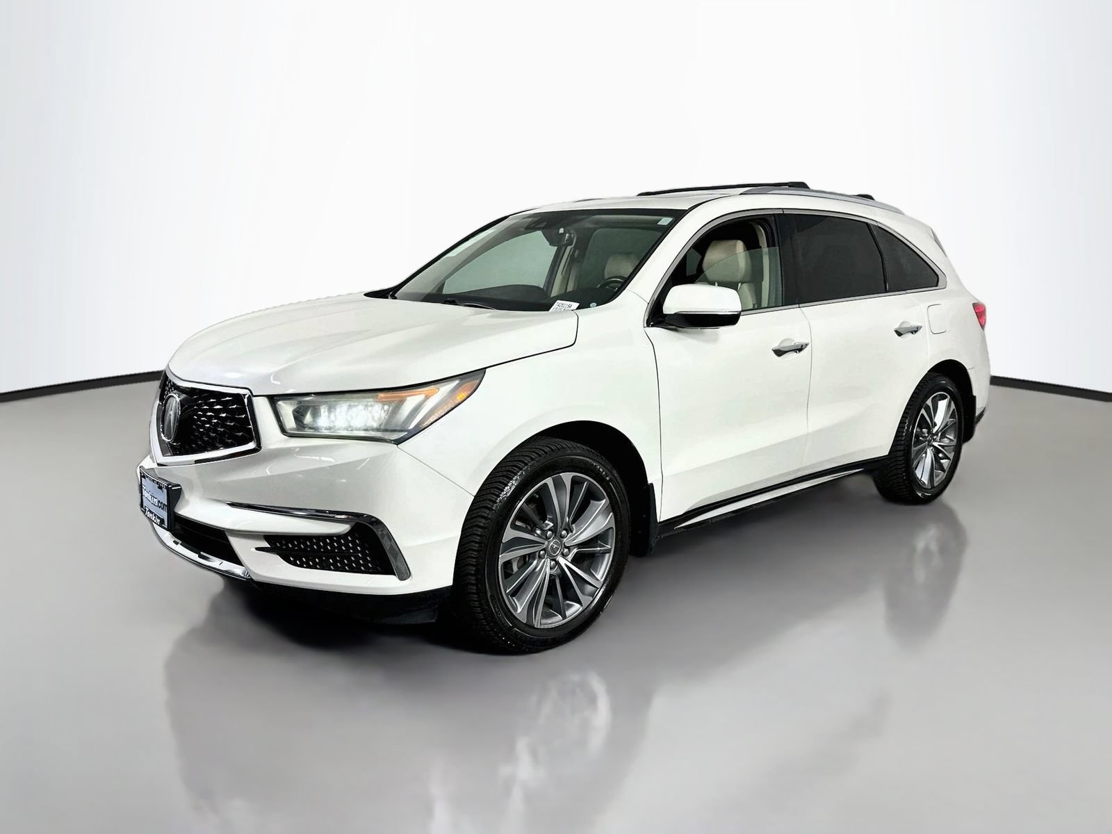 Used 2017 Acura MDX w/ Technology Package AWD/4WD image 3