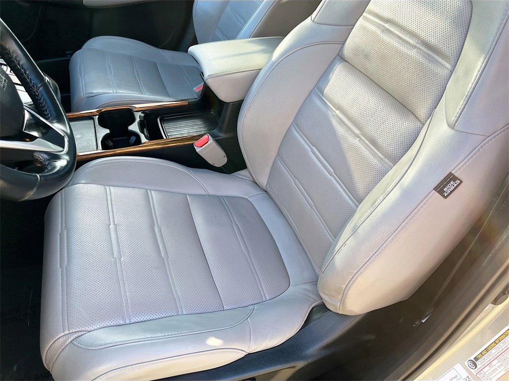 Used 2022 Honda CR-V Touring image 19