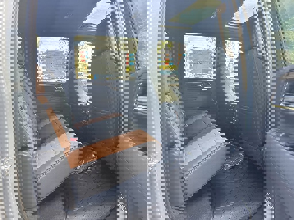 New 2026 Chevrolet Silverado 3500 High Country w/ High Country Premium Package image 24