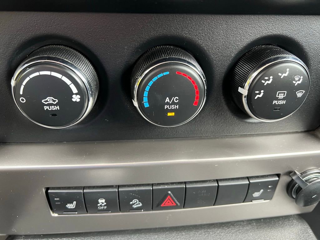 Used 2012 Jeep Liberty Sport image 34
