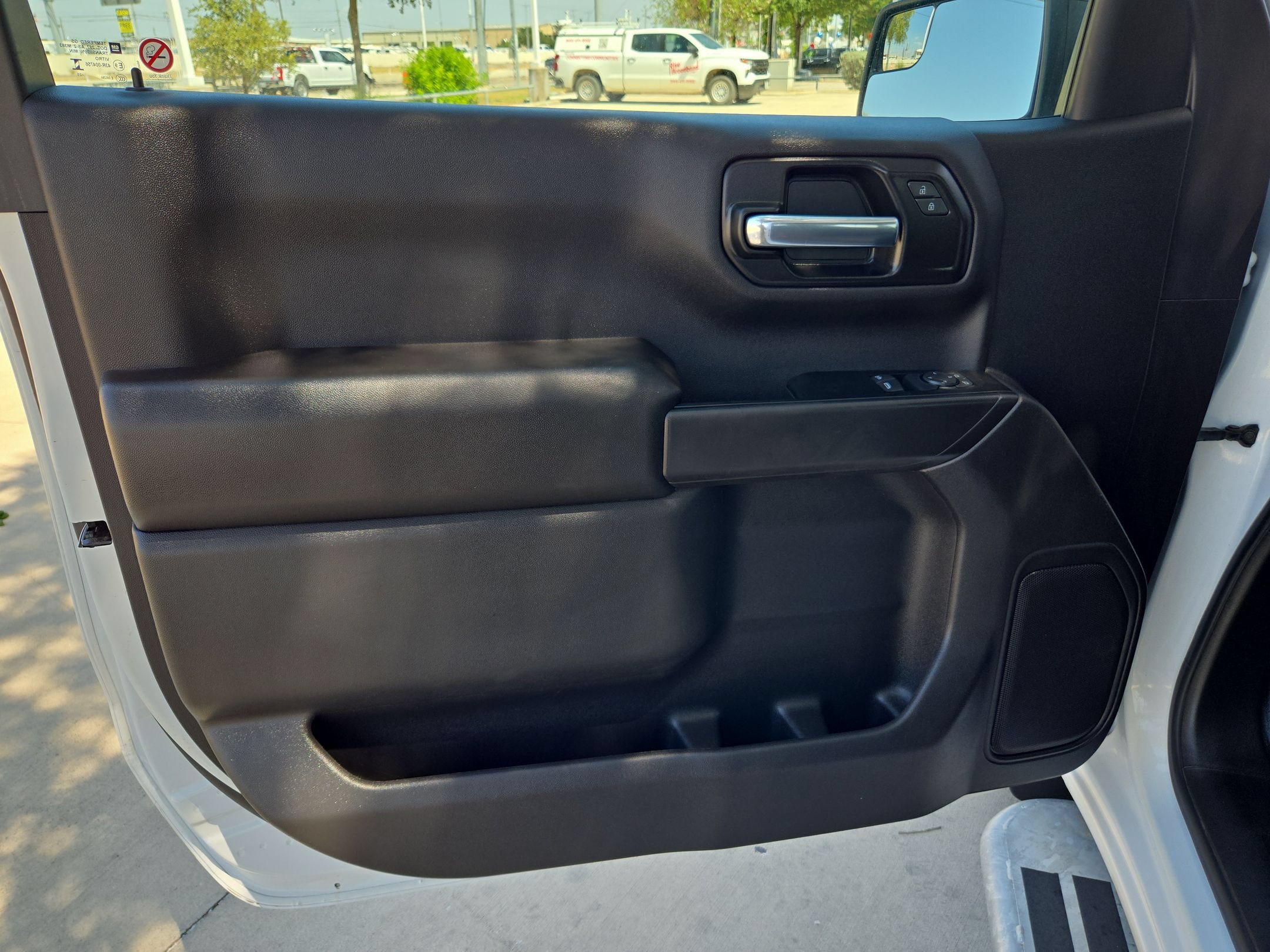 Used 2025 Chevrolet Silverado 1500 W/T RWD image 11