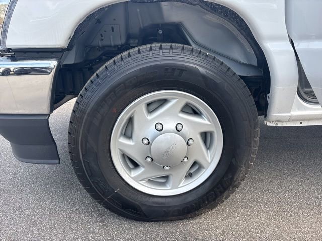 New 2025 Ford E-350 and Econoline 350 Super Duty w/ Power Equipment Group image 20