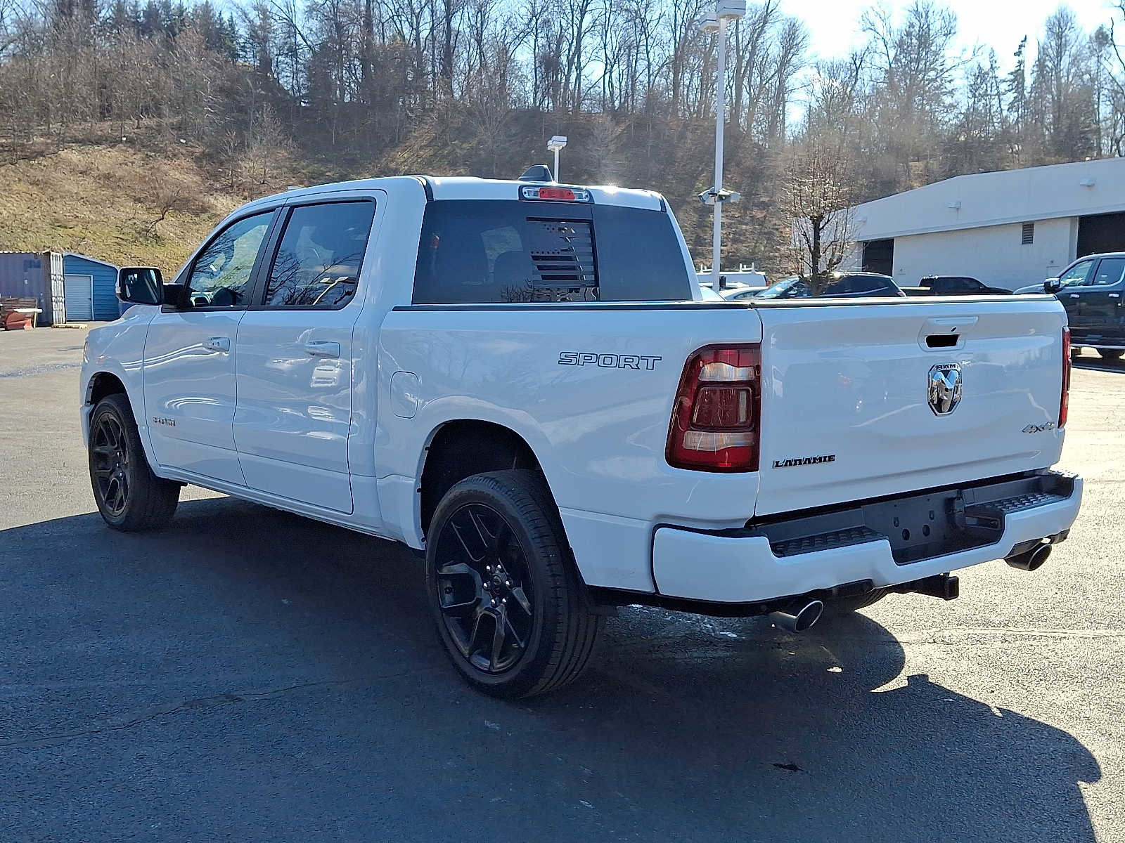 Used 2023 RAM 1500 Laramie AWD/4WD image 4