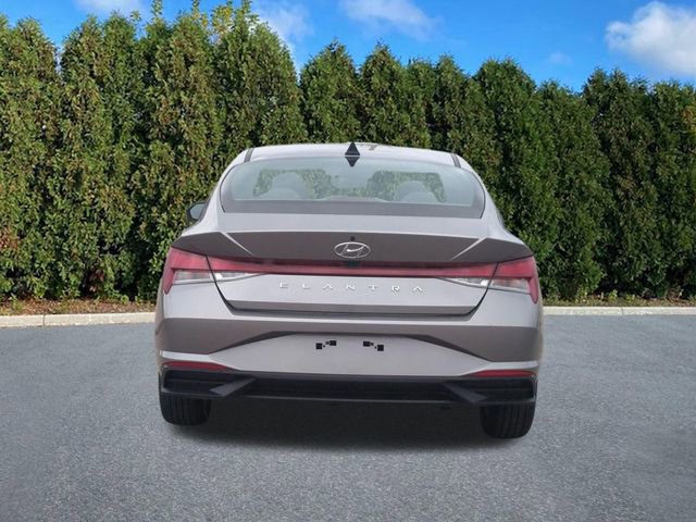 Certified 2023 Hyundai Elantra SEL w/ Cargo Package image 5