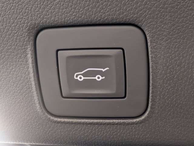 Certified 2025 Chevrolet TrailBlazer LT w/ Convenience Package AWD/4WD image 28