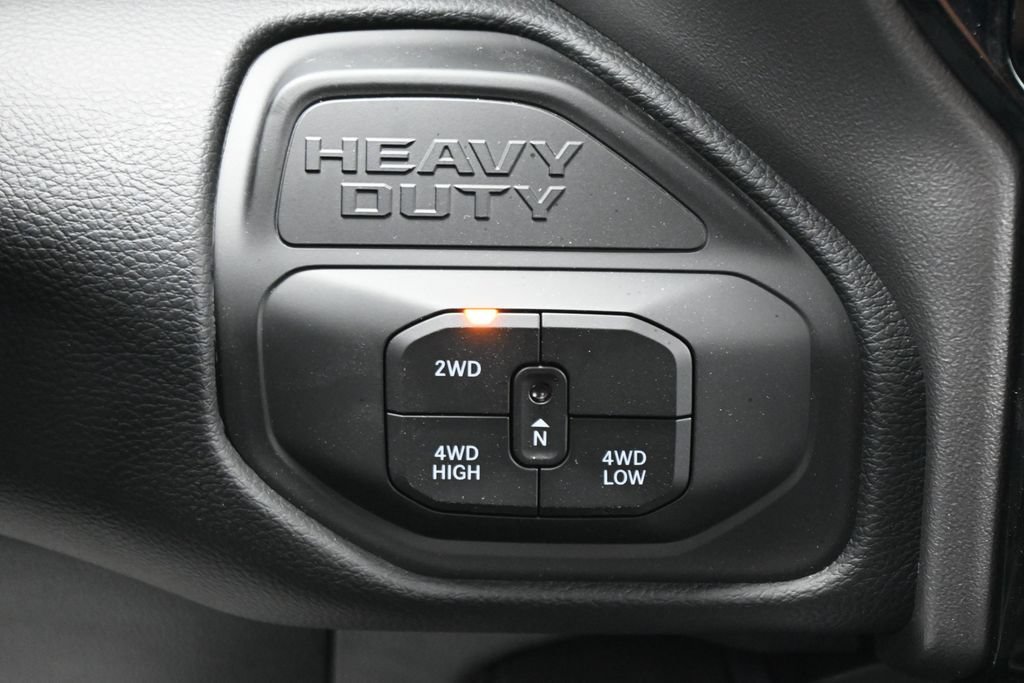 New 2026 RAM 3500 Big Horn AWD/4WD image 17