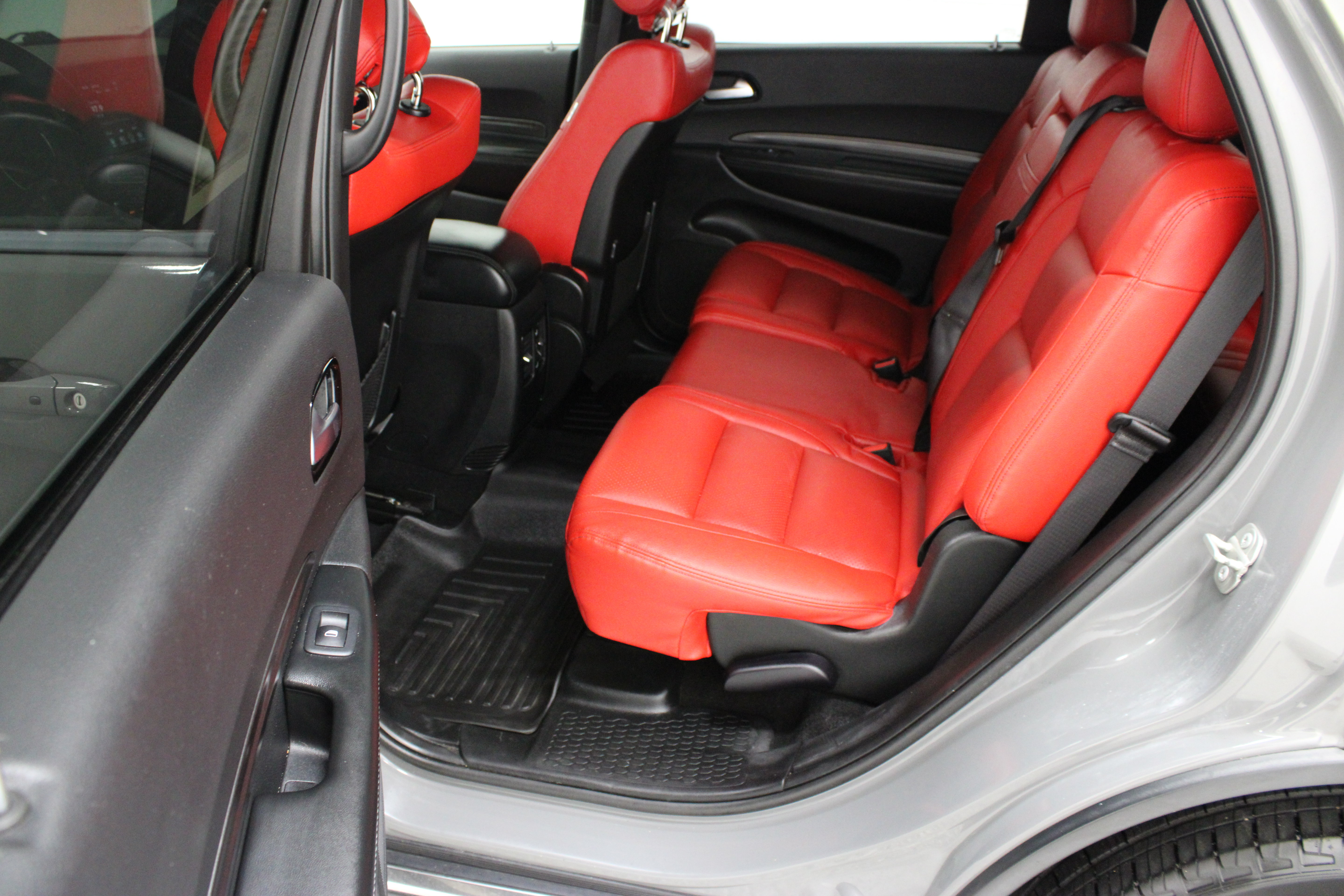 Used 2023 Dodge Durango SXT Launch Edition RWD image 28