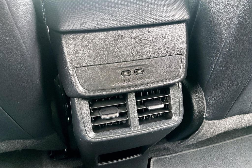 Used 2025 Chevrolet Equinox LT w/ Convenience Package II image 33