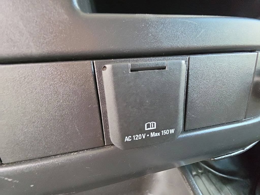 Used 2025 GMC Savana 2500 w/ Driver Convenience Package RWD image 18