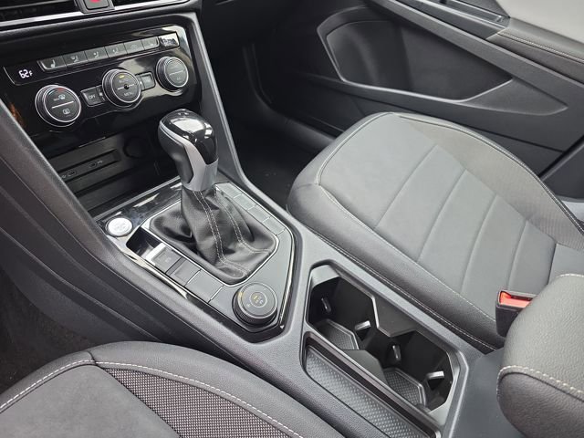 Used 2024 Volkswagen Taos SE image 26