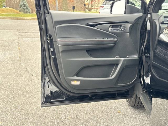 Used 2020 Honda Ridgeline Black Edition image 13