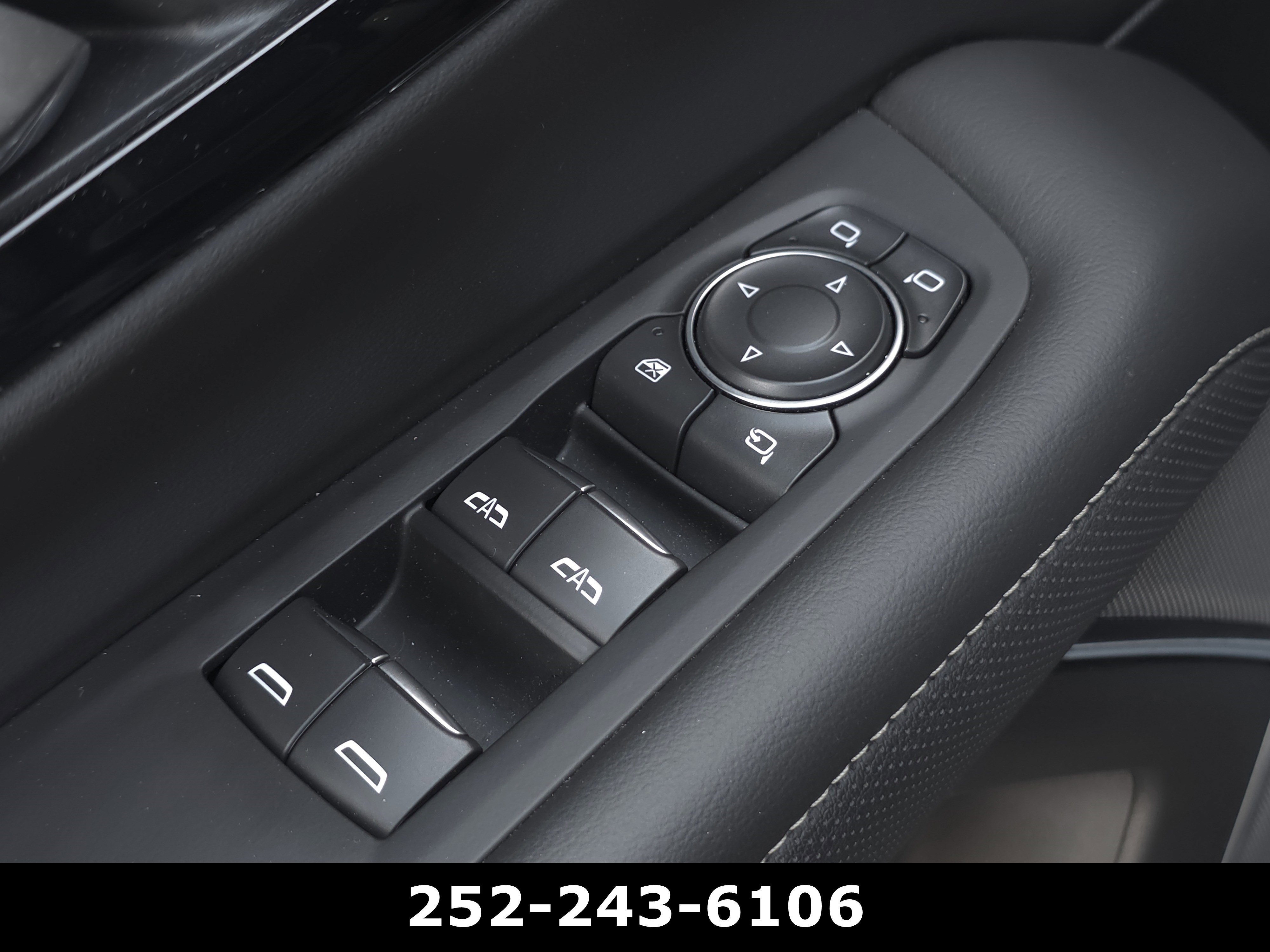 Used 2025 Chevrolet Tahoe Premier RWD image 31