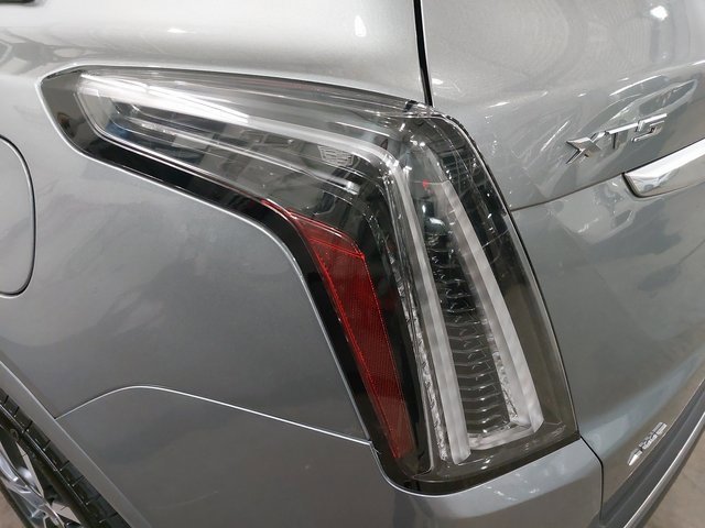 Used 2025 Cadillac XT5 Sportv w/ LPO, Floor Liner Package image 35