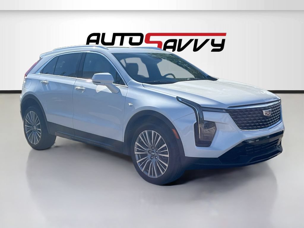 Used 2025 Cadillac XT4 Premium Luxury w/ Technology Package AWD/4WD image 1