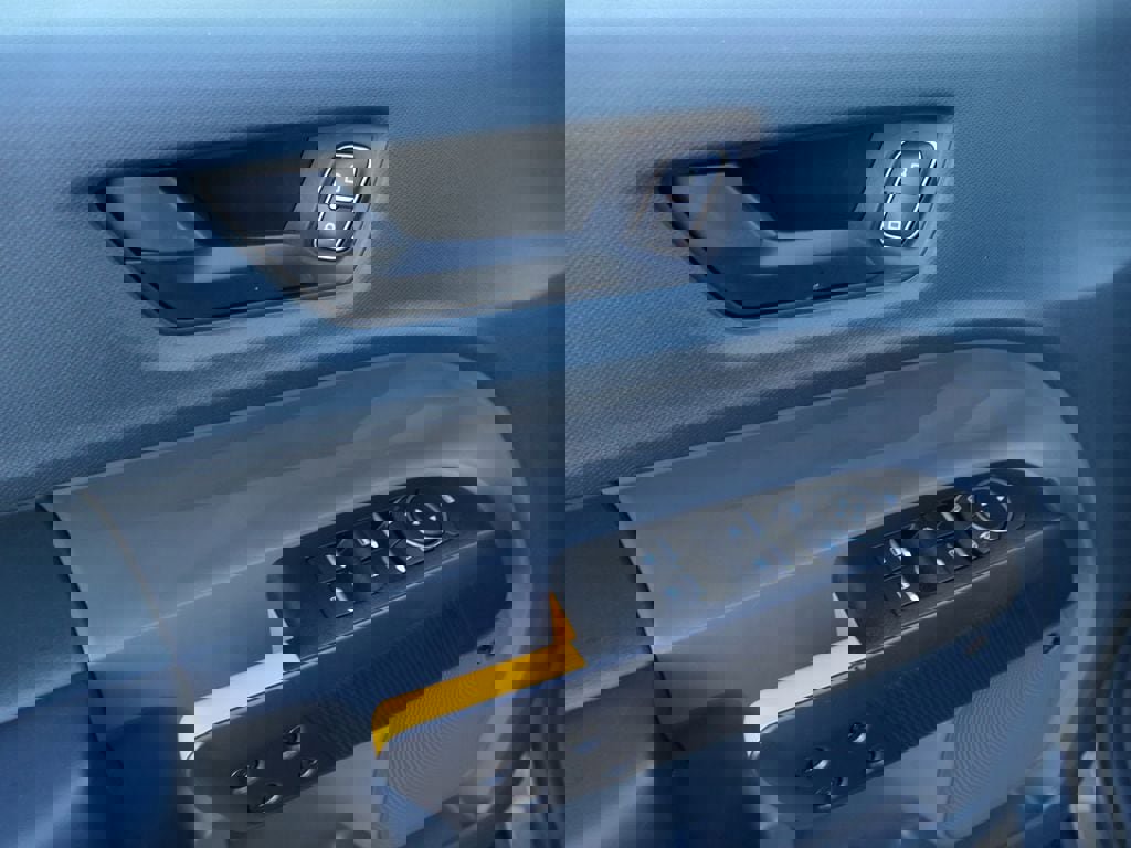 Used 2025 Ford Maverick Tremor image 15