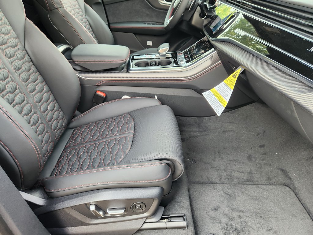 New 2027 Audi RS Q8 performance AWD/4WD image 16
