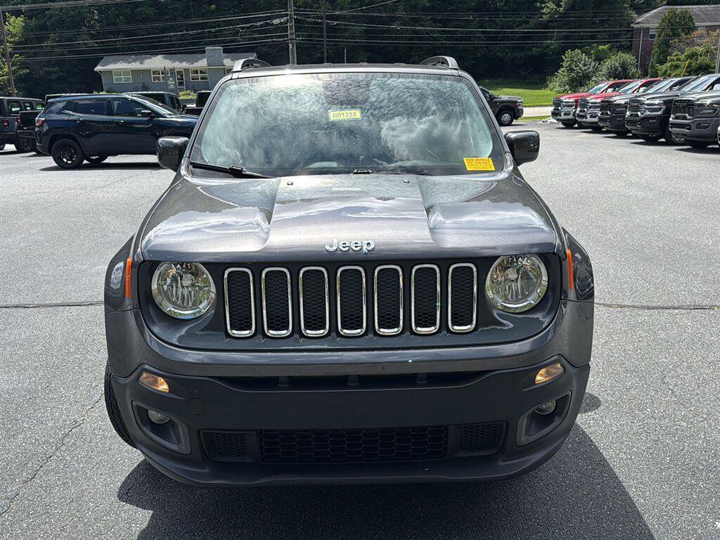 Used 2017 Jeep Renegade Latitude AWD/4WD image 37