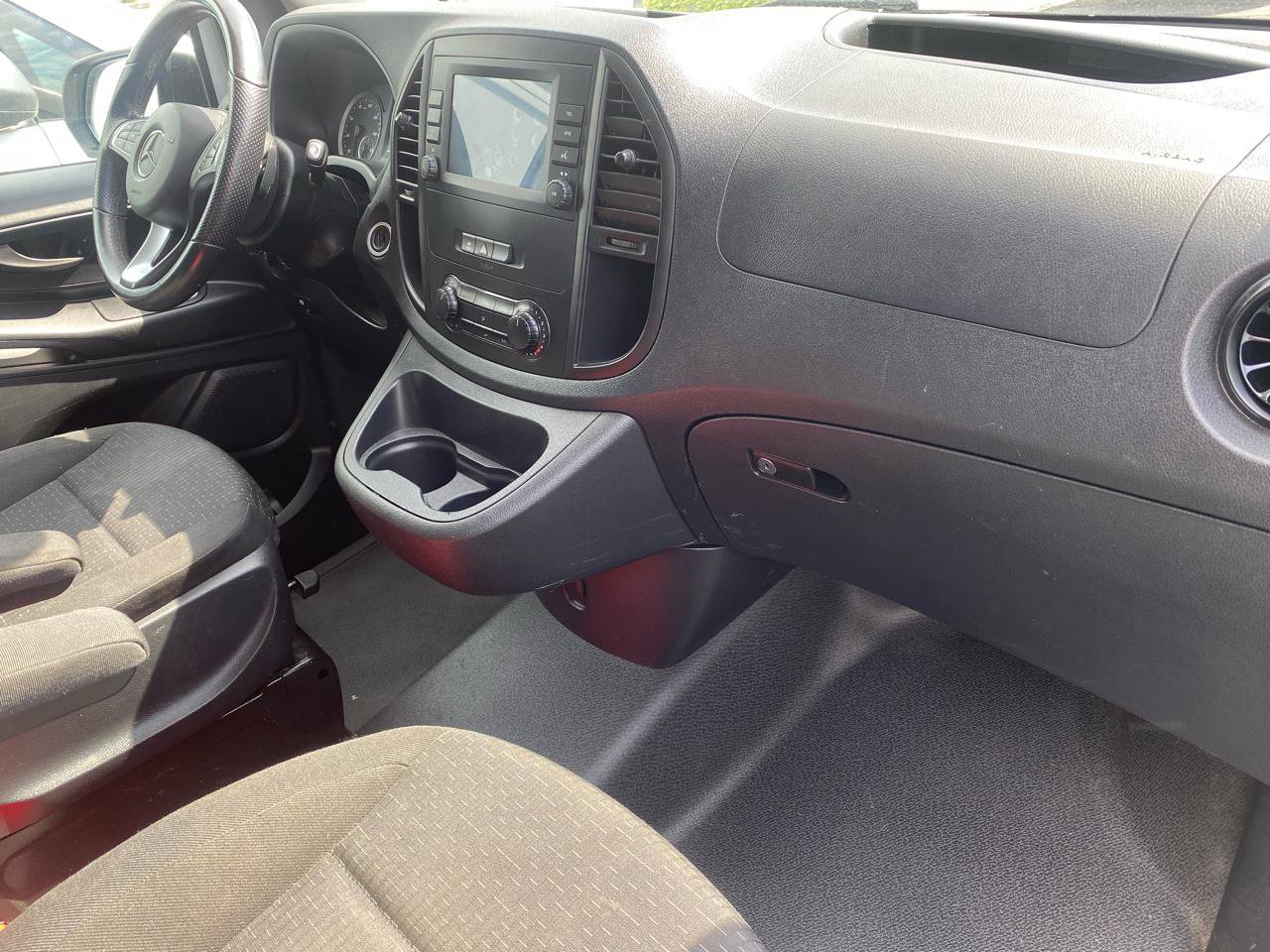 Used 2021 Mercedes-Benz Metris image 14