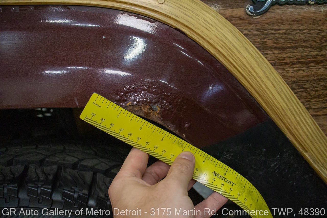 Used 1988 Jeep Grand Wagoneer image 27