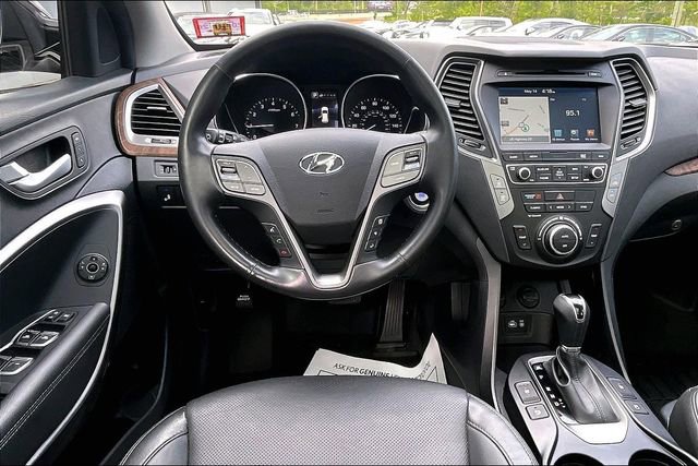 Used 2018 Hyundai Santa Fe Sport w/ Cargo Package AWD/4WD image 8