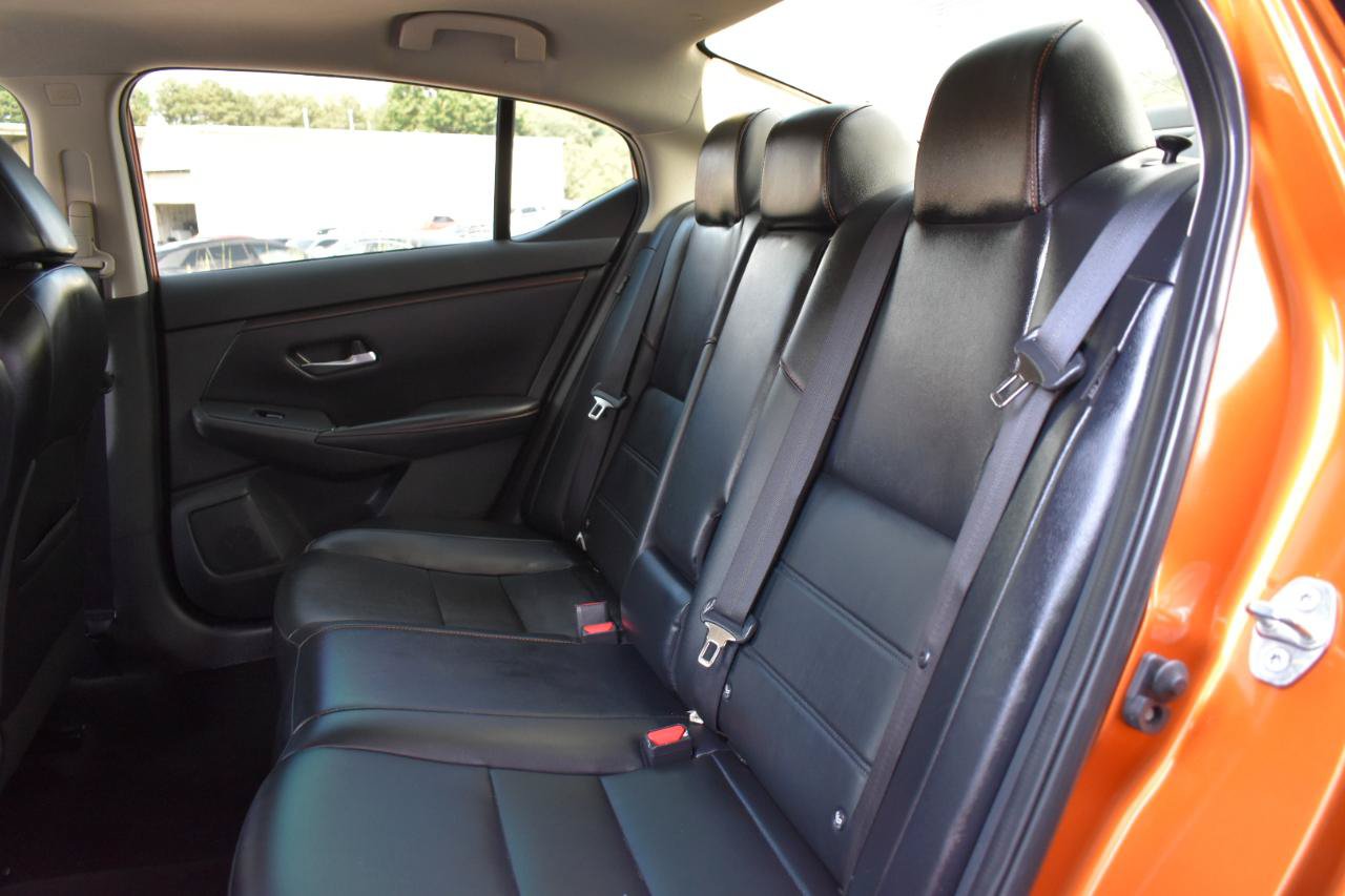 Used 2022 Nissan Sentra SR w/ SR Premium Package FWD image 26