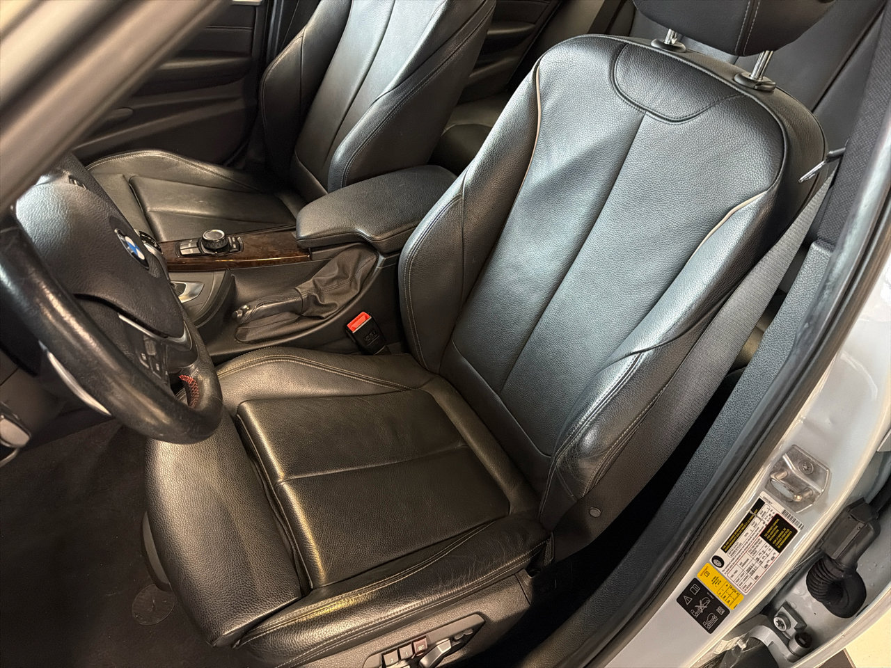 Used 2017 BMW 330i xDrive 330i xDrive SULEV Sedan image 14