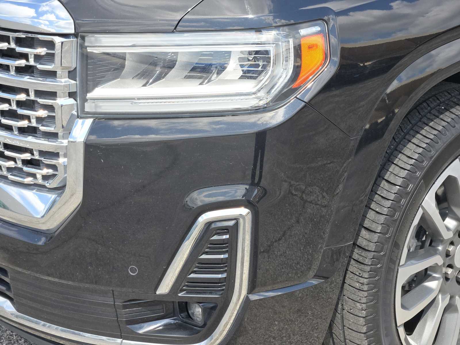 Certified 2024 GMC Acadia Elevation w/ Luxury Package FWD image 9