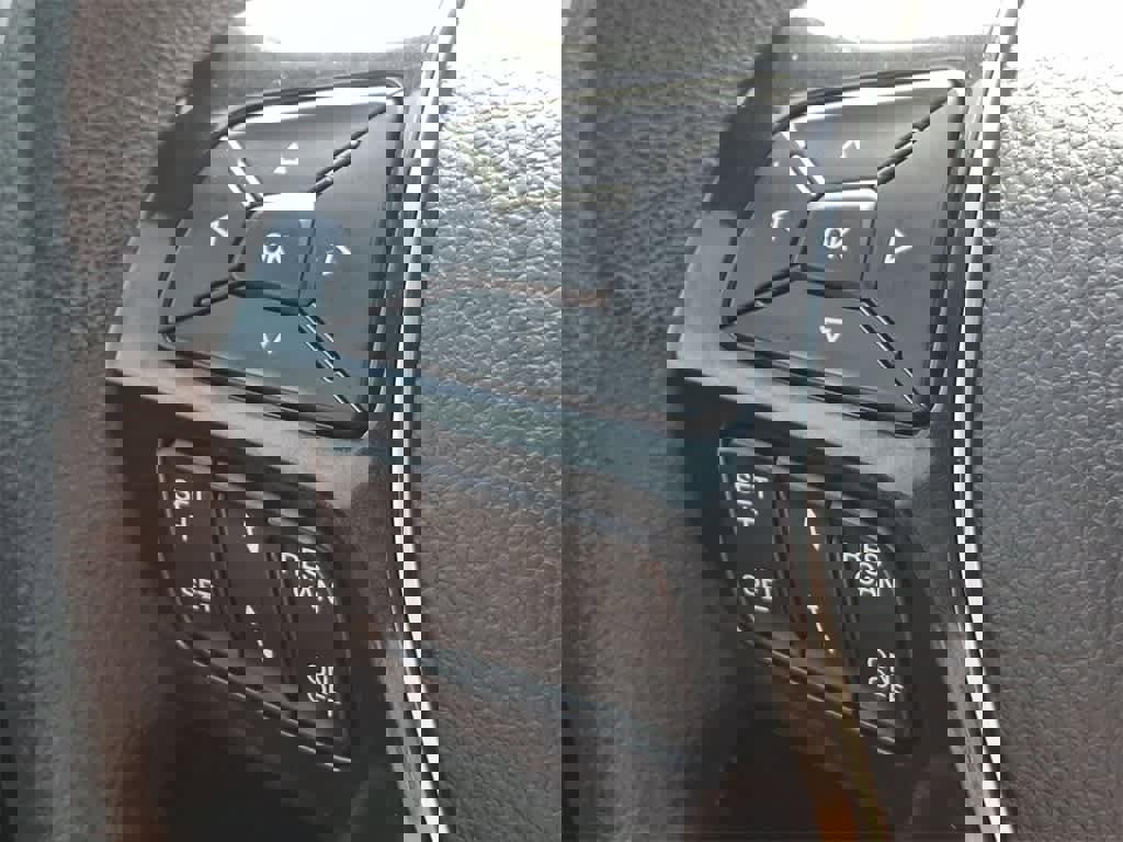 Used 2018 Ford Explorer Limited w/ Equipment Group 301A image 23