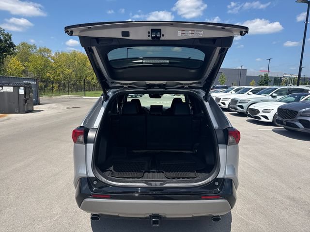 Used 2022 Toyota RAV4 XSE w/ XSE Grade Weather Package AWD/4WD image 9