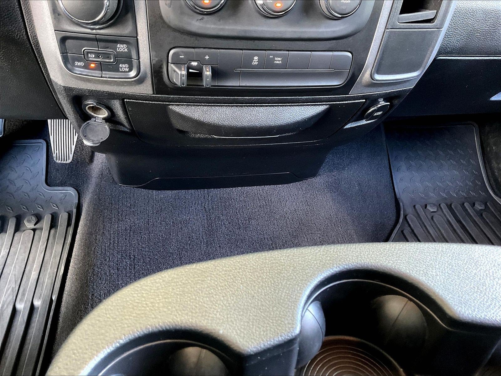 Used 2019 RAM 1500 Express AWD/4WD image 15