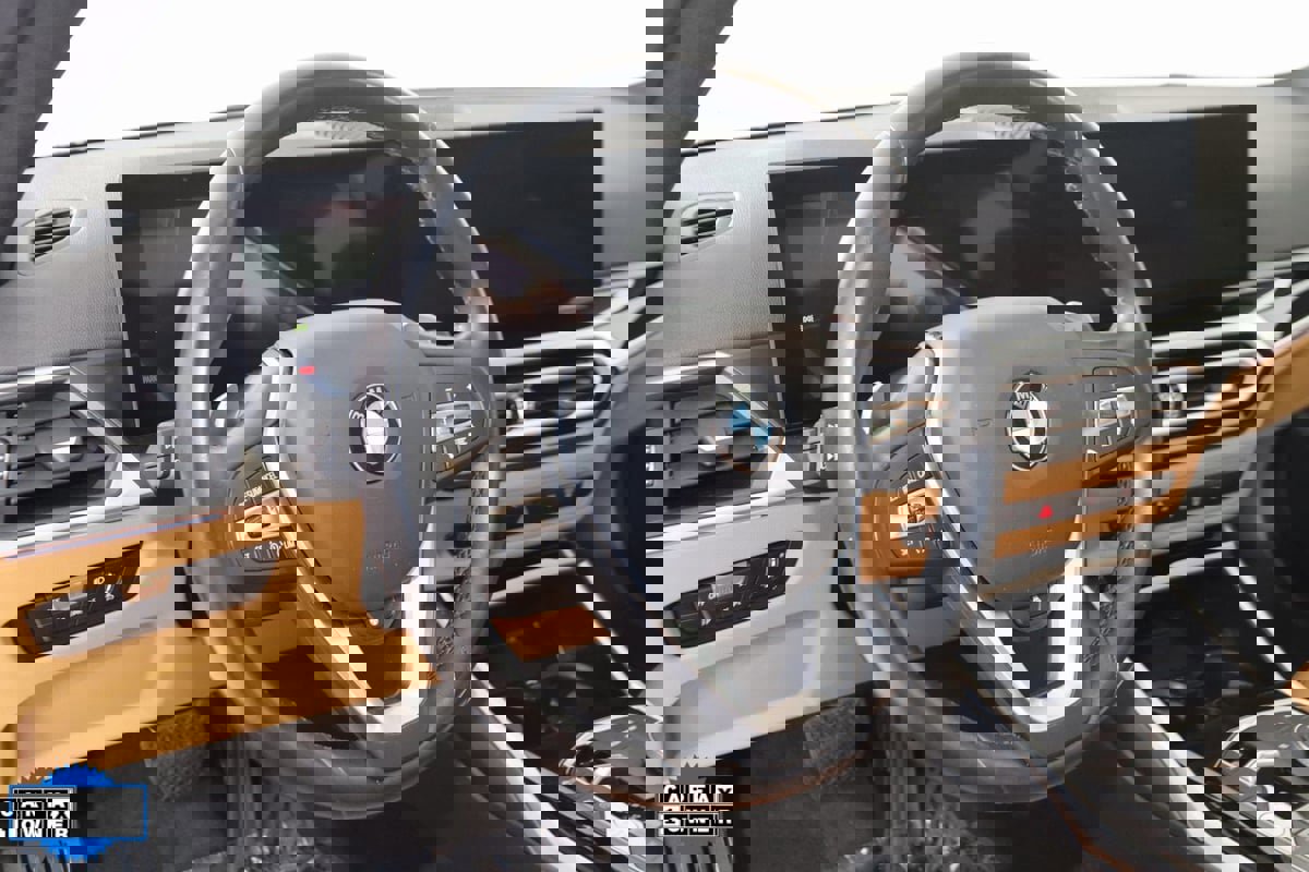 Used 2023 BMW 330i xDrive Sedan w/ Driving Assistance Package image 6