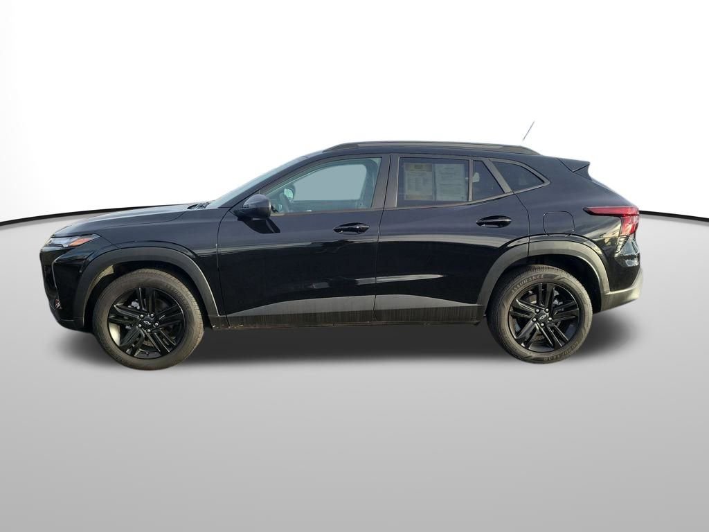 Used 2025 Chevrolet Trax ACTIV image 5