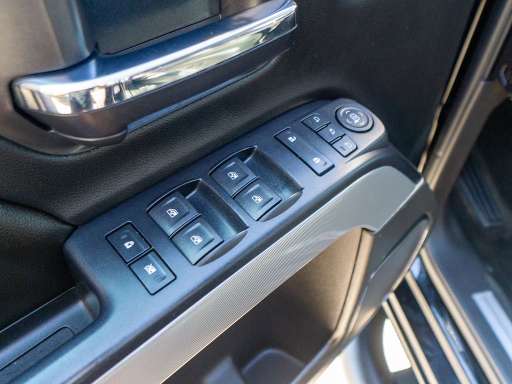 Used 2016 Chevrolet Silverado 1500 LTZ Z71 w/ Midnight Edition image 18