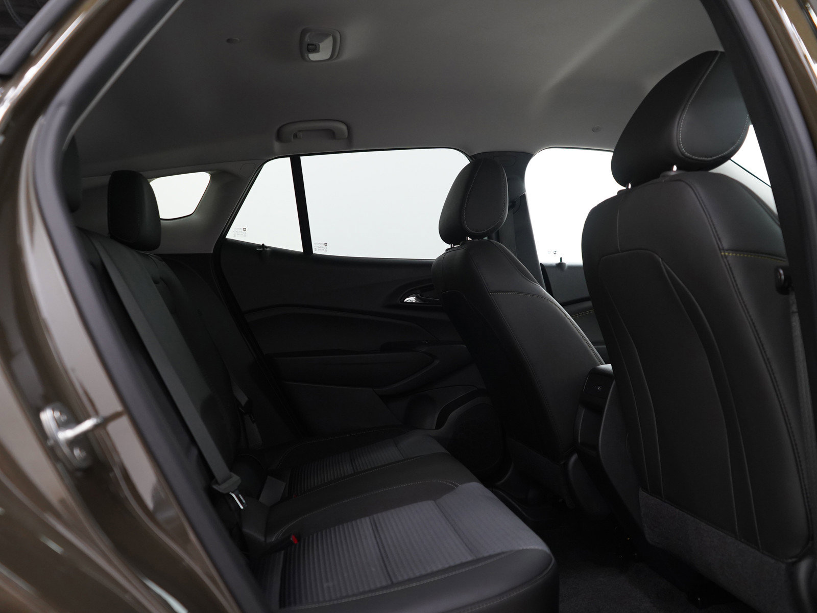 Used 2024 Chevrolet Trax LT w/ Driver Confidence Package FWD image 9