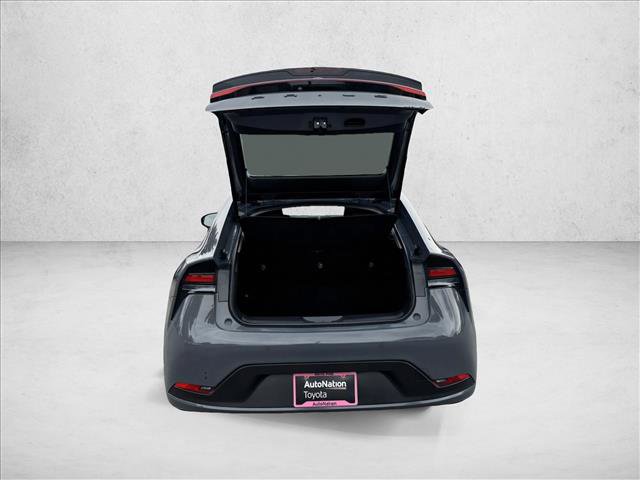 Used 2024 Toyota Prius LE image 7