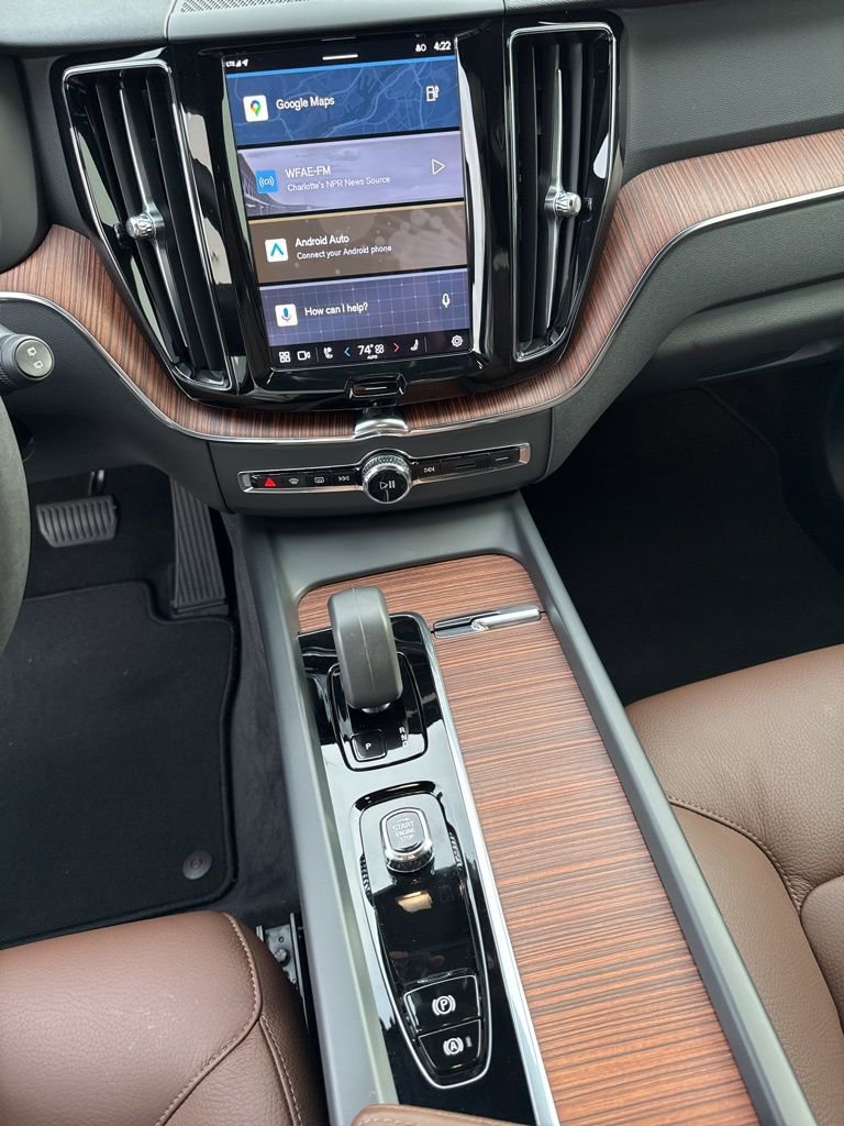 Used 2024 Volvo XC60 T8 Plus w/ Protection Package Premier image 22