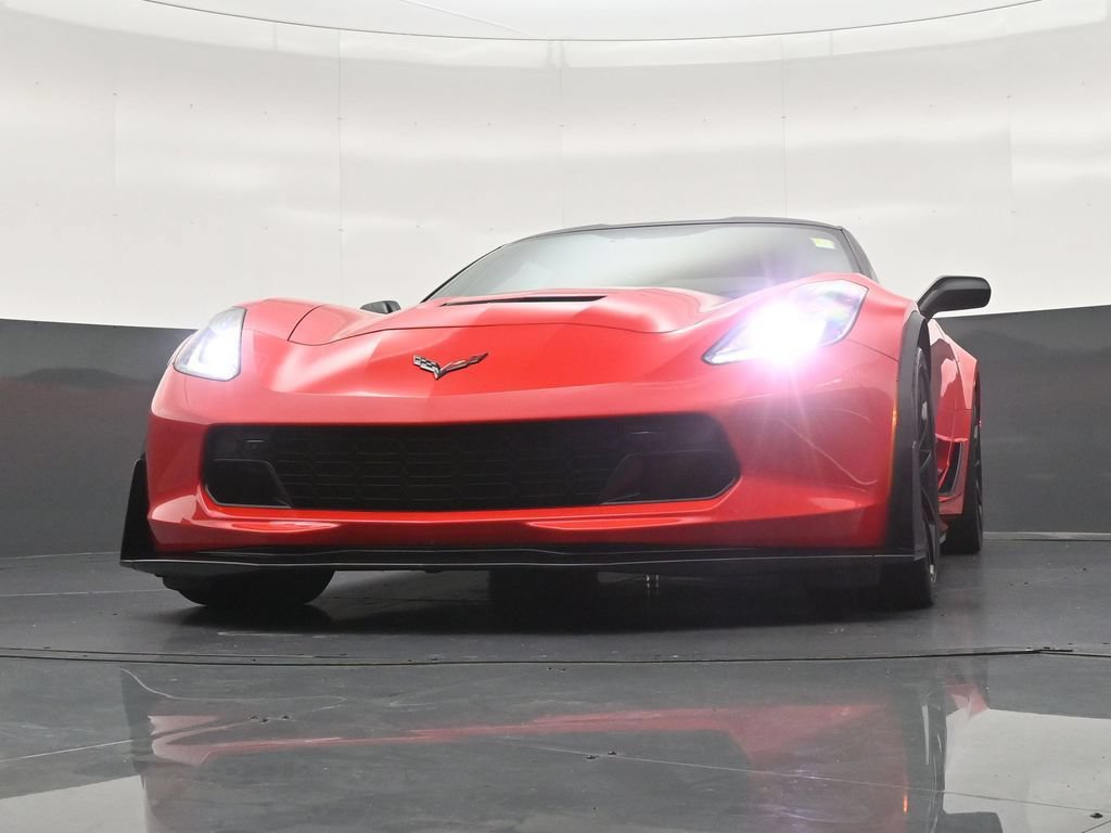 Used 2018 Chevrolet Corvette Grand Sport RWD image 32