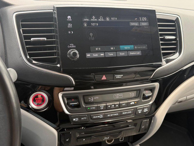Used 2019 Honda Pilot Touring image 23