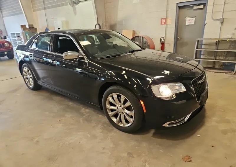 Used 2016 Chrysler 300 C AWD/4WD image 2