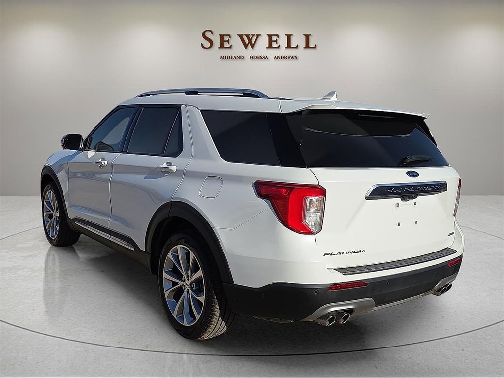 Used 2022 Ford Explorer Platinum w/ Equipment Group 601A image 3