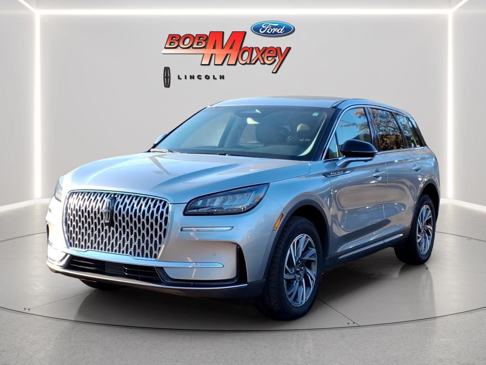 Used 2023 Lincoln Corsair AWD image 1